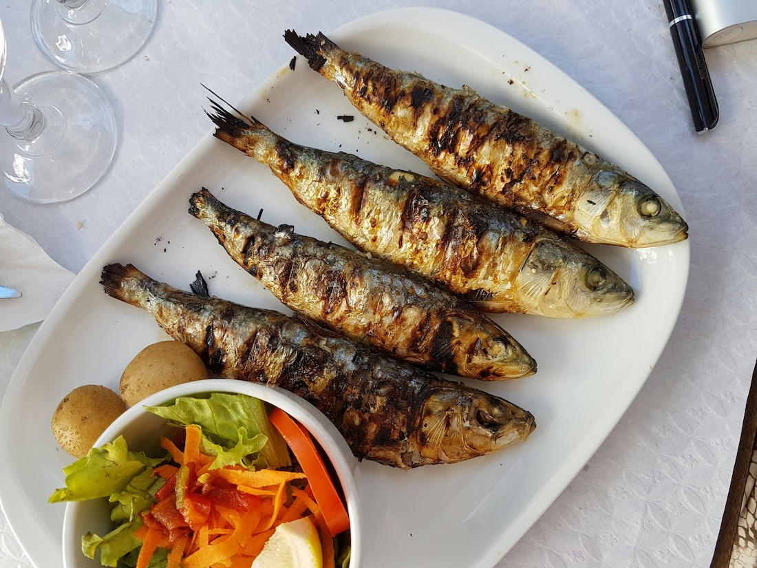 four chicharros fritos, or fried horse mackerel